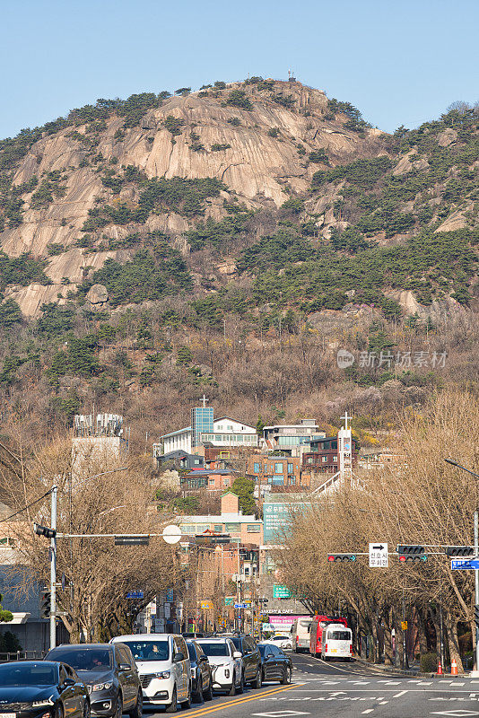Seoul Singyo-dong and Inwangsan首尔新桥洞，仁王山